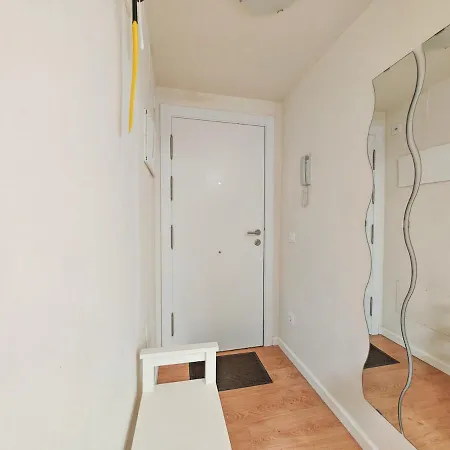 Apartment Modern Near The Sea *